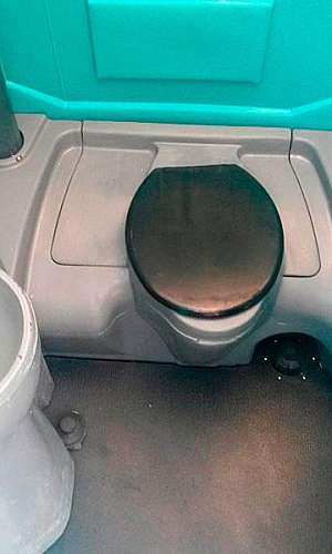 Banheiros químicos com lavatório Banheiros químicos com lavatório