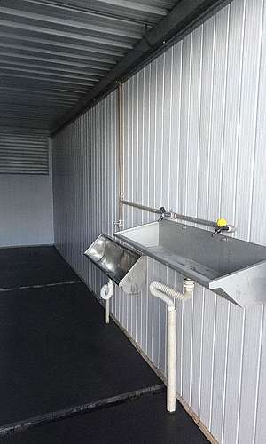 Container banheiro com chuveiro